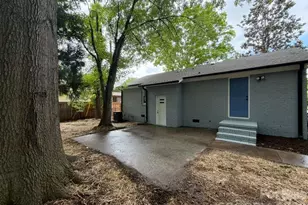 835 Ranch St, Charlotte, NC 28208 - Photo 6