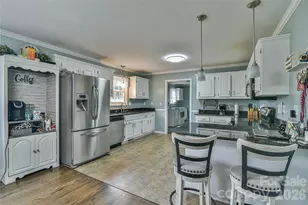 116 Kay Rd, Flat Rock, NC 28731 - Photo 8