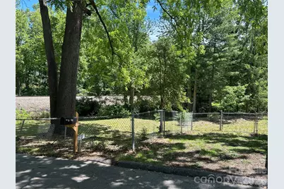 28 Pinecrest Drive #2, Asheville, NC 8803 - Photo 2