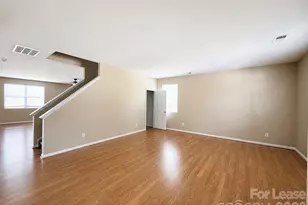 2223 Savannah Hills Dr, Matthews, NC 28105 - Photo 2