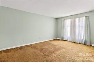 7101 Rock Island Rd, Charlotte, NC 28278 - Photo 6