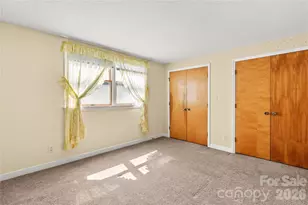7101 Rock Island Rd, Charlotte, NC 28278 - Photo 8