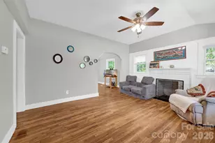 723 F Ave SE, Hickory, NC 28602 - Photo 4