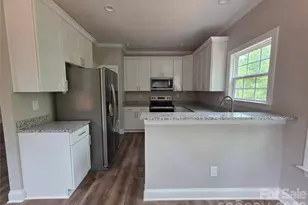 125 Kiser St, Bessemer City, NC 28016 - Photo 8