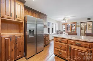 415 Reel Hollow Rd, Marion, NC 28752 - Photo 14