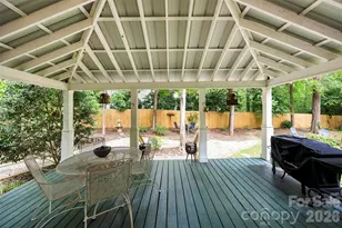 10112 Windtree Ln, Charlotte, NC 28215 - Photo 36