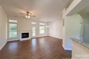 10530 Southern Oak Ct, Charlotte, NC 28214 - Photo 4