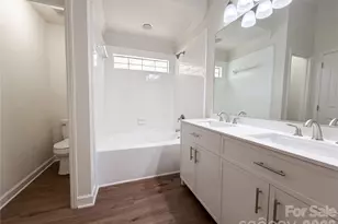 10530 Southern Oak Ct, Charlotte, NC 28214 - Photo 16