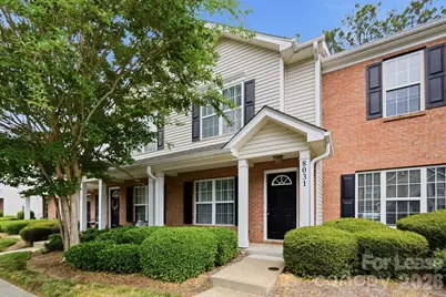 8031 Stoneham Court, Matthews, NC 28105 - Photo 2