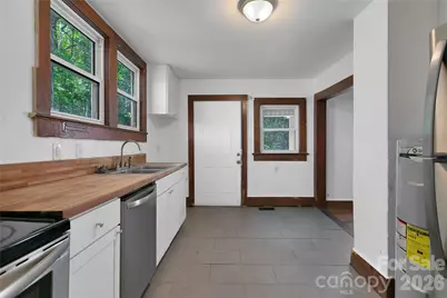 587 Old Hendersonville Highway, Brevard, NC 28712 - Photo 28