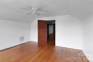 587 Old Hendersonville Hwy, Brevard, NC 28712 - Photo 34