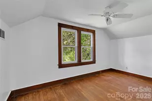 587 Old Hendersonville Hwy, Brevard, NC 28712 - Photo 30