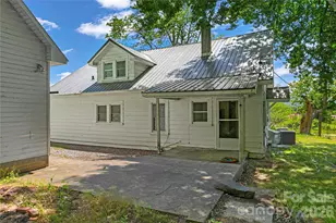 587 Old Hendersonville Hwy, Brevard, NC 28712 - Photo 38