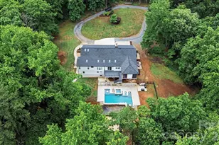 6201 Cory Bret Ln, Charlotte, NC 28278 - Photo 2