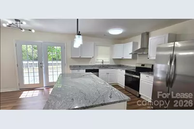 4705 Hartland Circle, Charlotte, NC 28205 - Photo 4