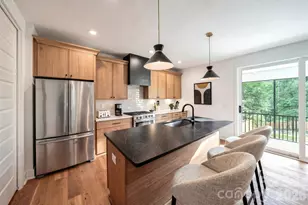 2812 Phillips Ave, Charlotte, NC 28208 - Photo 2