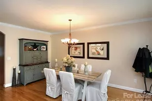821 E 37th St, Charlotte, NC 28205 - Photo 4