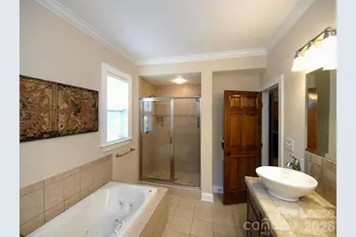 821 E 37th Street, Charlotte, NC 28205 - Photo 10