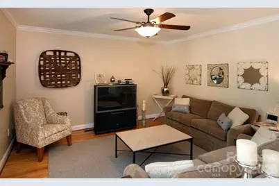 821 E 37th Street, Charlotte, NC 28205 - Photo 6
