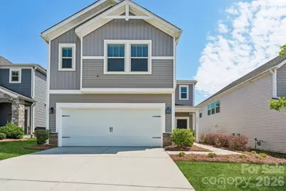 11912 Red Leaf Drive, Charlotte, NC 28215 - Photo 2