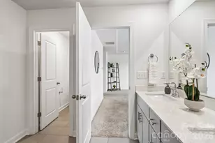 11912 Red Leaf Dr, Charlotte, NC 28215 - Photo 26