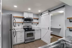 7820 Greenville Hwy, Brevard, NC 28712 - Photo 20