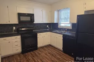 411 Town St, Landis, NC 28088 - Photo 4