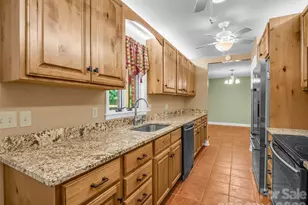 156 Deer Run, Hendersonville, NC 28739 - Photo 10