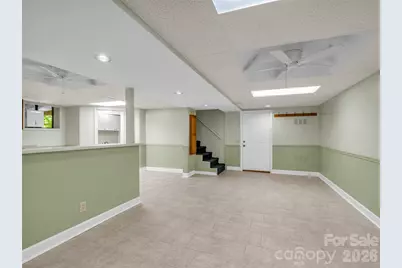 156 Deer Run, Hendersonville, NC 28739 - Photo 28