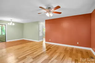 156 Deer Run, Hendersonville, NC 28739 - Photo 4