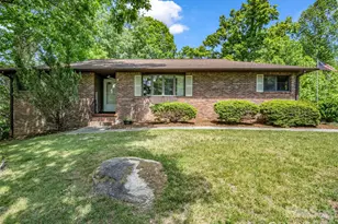 156 Deer Run, Hendersonville, NC 28739 - Photo 1