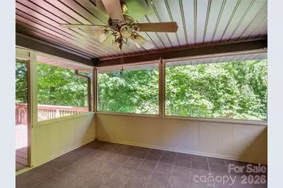 156 Deer Run, Hendersonville, NC 28739 - Photo 14