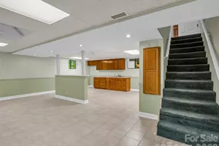 156 Deer Run, Hendersonville, NC 28739 - Photo 26