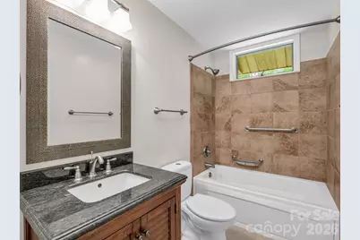 156 Deer Run, Hendersonville, NC 28739 - Photo 22