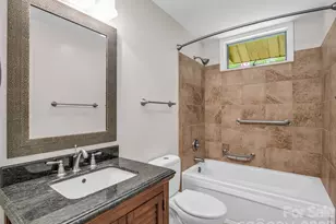 156 Deer Run, Hendersonville, NC 28739 - Photo 22