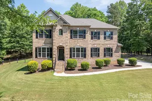 227 Bay Shore Dr, Belmont, NC 28012 - Photo 2