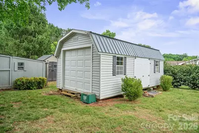 1329 Landsdowne Drive, Conover, NC 28613 - Photo 6