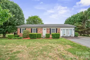 1329 Landsdowne Dr, Conover, NC 28613 - Photo 1
