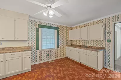 1329 Landsdowne Drive, Conover, NC 28613 - Photo 16