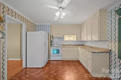 1329 Landsdowne Drive, Conover, NC 28613 - Photo 12
