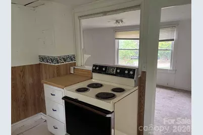 162 Phillips Lane, Spruce Pine, NC 28777 - Photo 6