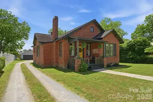 116 Marion St, Clover, SC 29710 - Photo 2