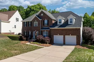 117 Mark Twain Ct, Mount Holly, NC 28120 - Photo 2