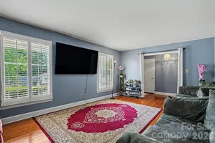 6300 Idlebrook Dr, Charlotte, NC 28212 - Photo 14
