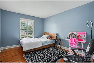 6300 Idlebrook Drive, Charlotte, NC 28212 - Photo 20