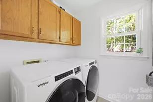 8729 Totteridge Dr, Charlotte, NC 28277 - Photo 16