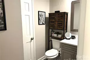 1325 Braeburn Rd, Charlotte, NC 28211 - Photo 22