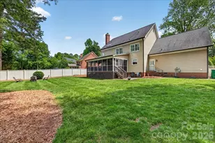 10216 Hollybrook Dr, Charlotte, NC 28277 - Photo 46