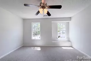 9606 Jack Russell Ct, Charlotte, NC 28269 - Photo 8