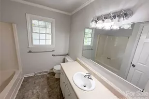 2077 Strafford Dr, Lancaster, SC 29720 - Photo 12
